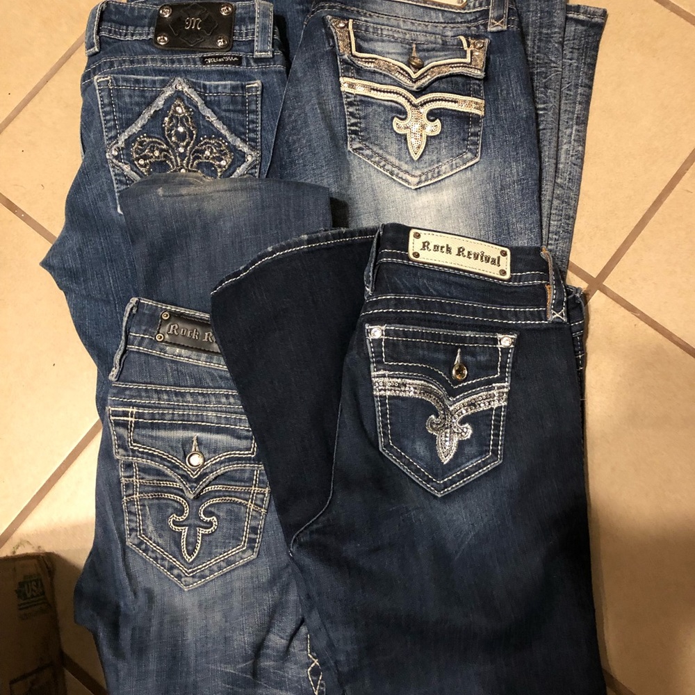 Designer Jeans!! Sz 29-30 rock revival / miss me